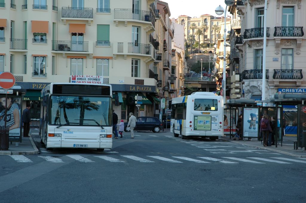 Bus Azur 28 Cannes