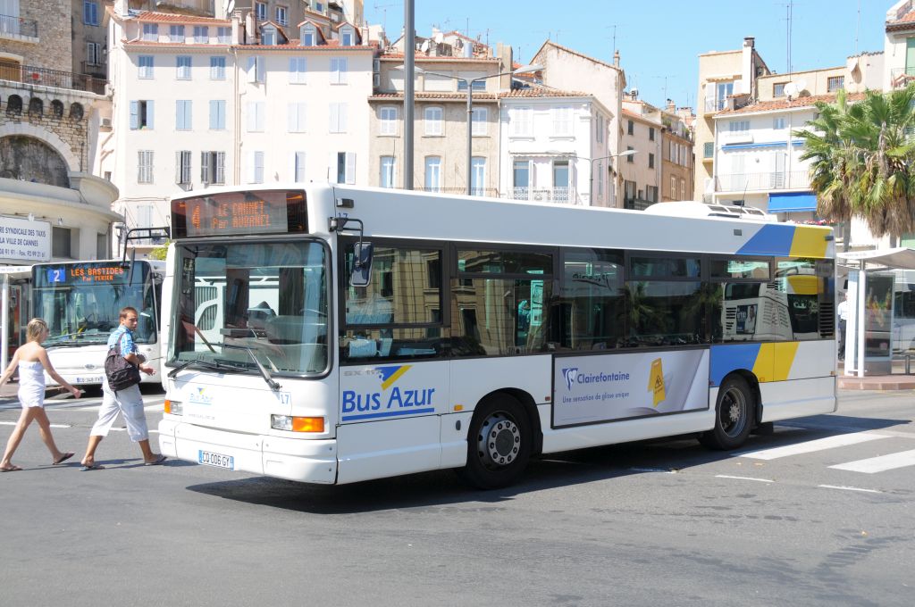 Bus Azur 017