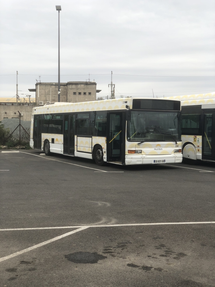 Gx 317 n° 330  au dépôt Palm Bus le 10 avril 2021