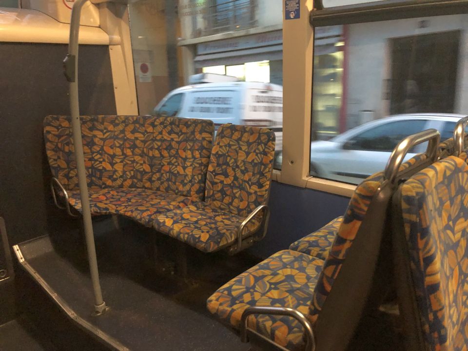 Palm Bus 340