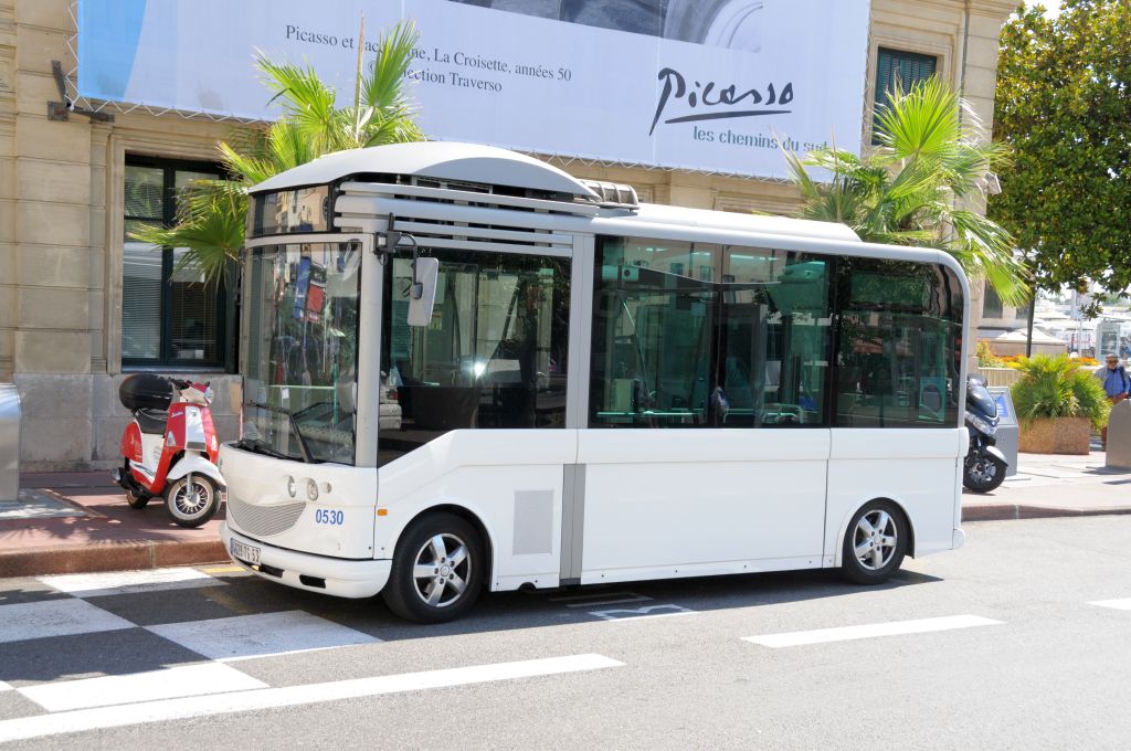 Palm Bus 530 Cannes