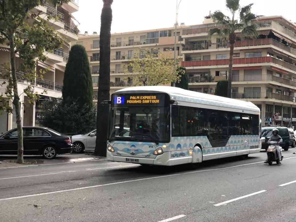 Palm Bus 418 Cannes